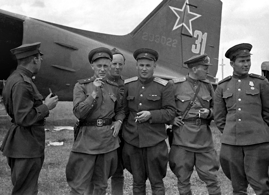 Военные корреспонденты в Берлине. 1945 год